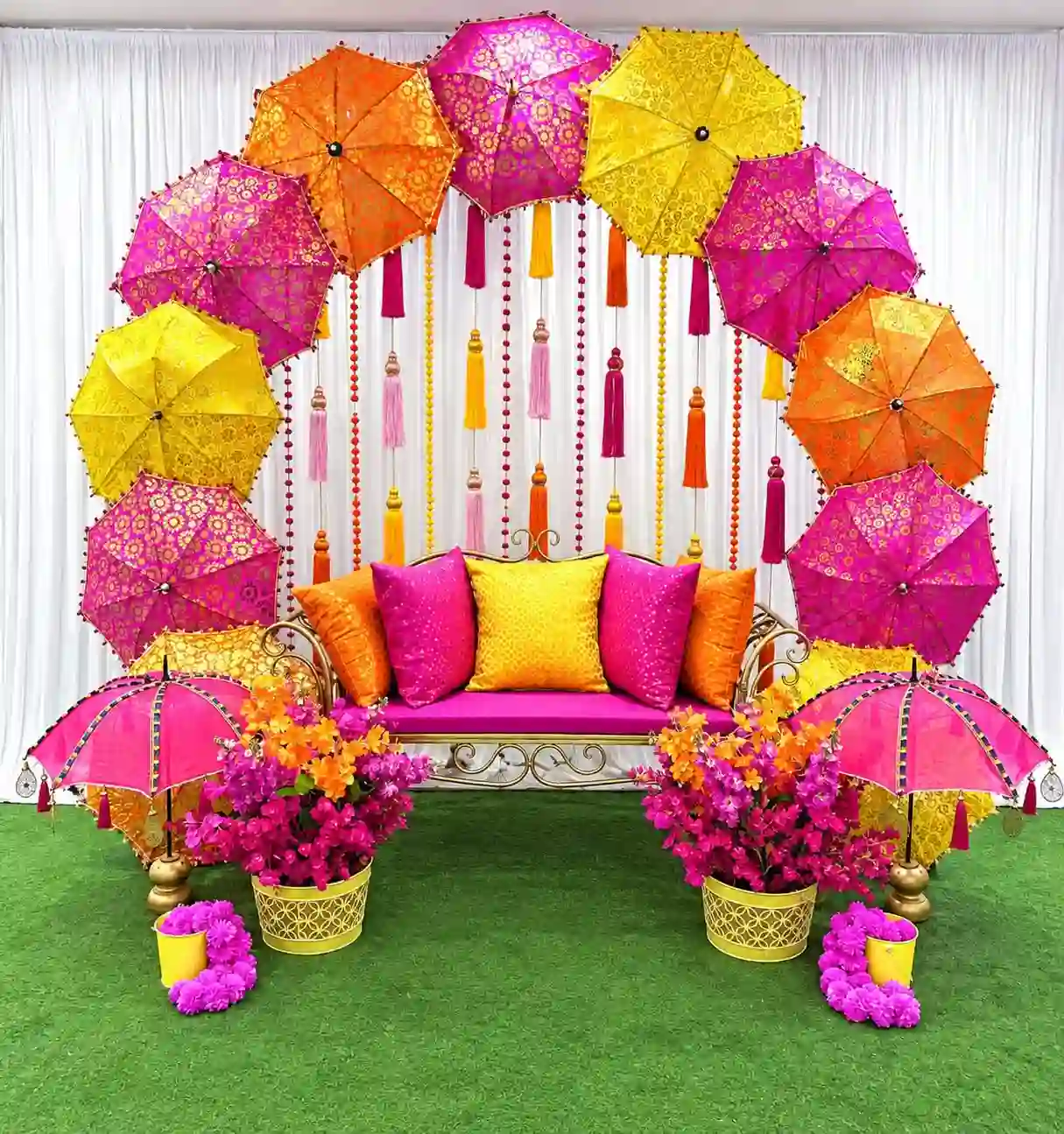 Traditional Umbrella Mehendi Decor 